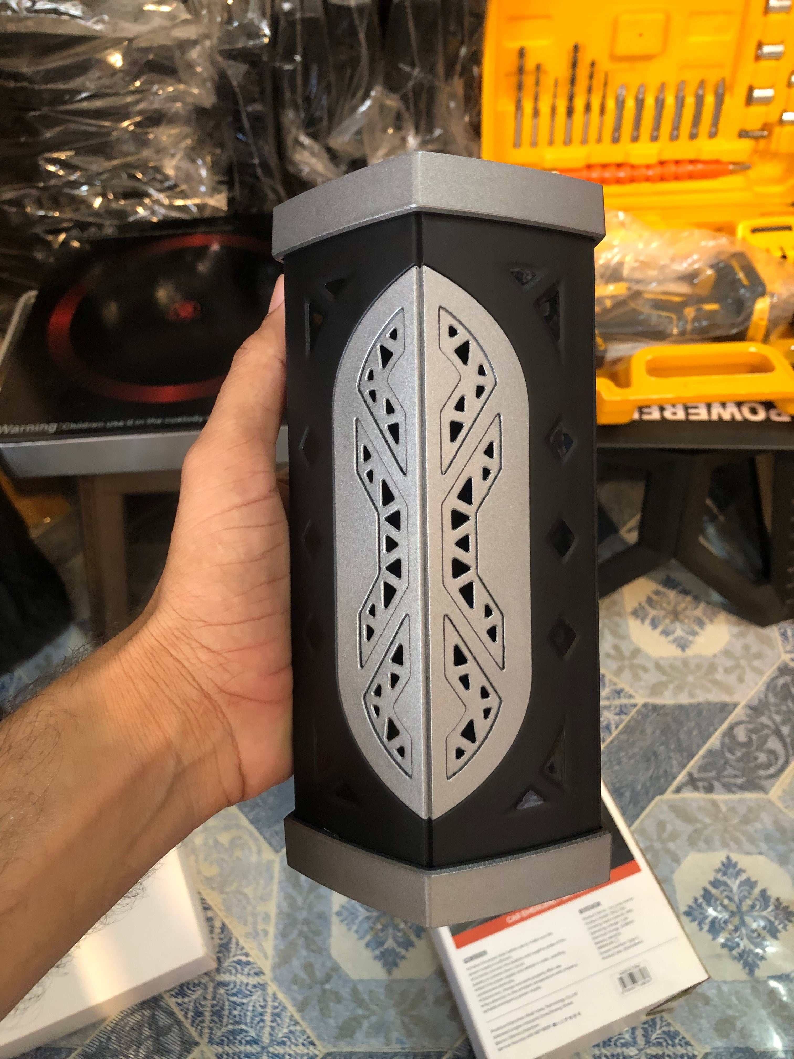MDHL Multifunctional Car Jump-Starter + Inflator & Power Bank 10800mAh