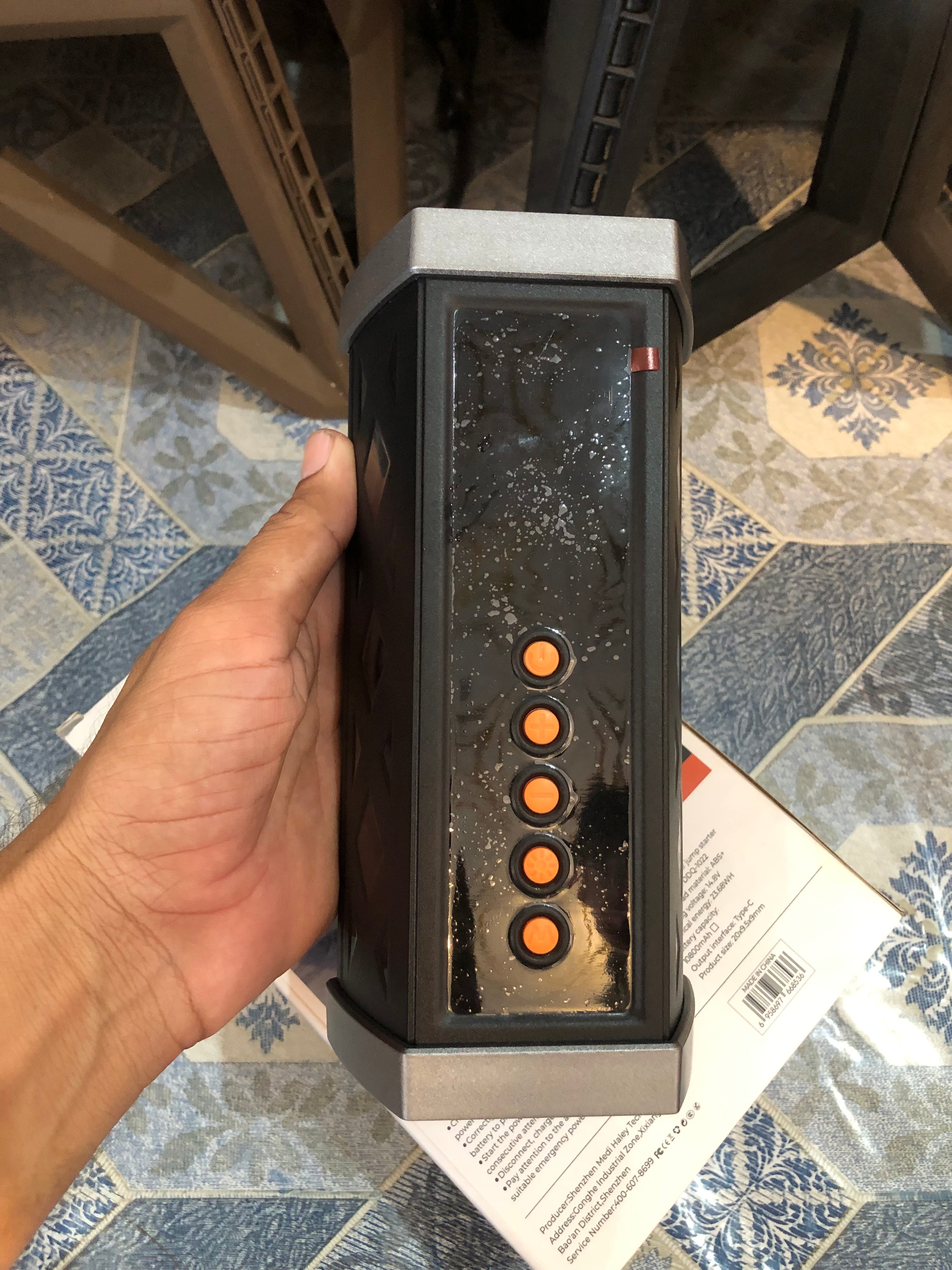 MDHL Multifunctional Car Jump-Starter + Inflator & Power Bank 10800mAh