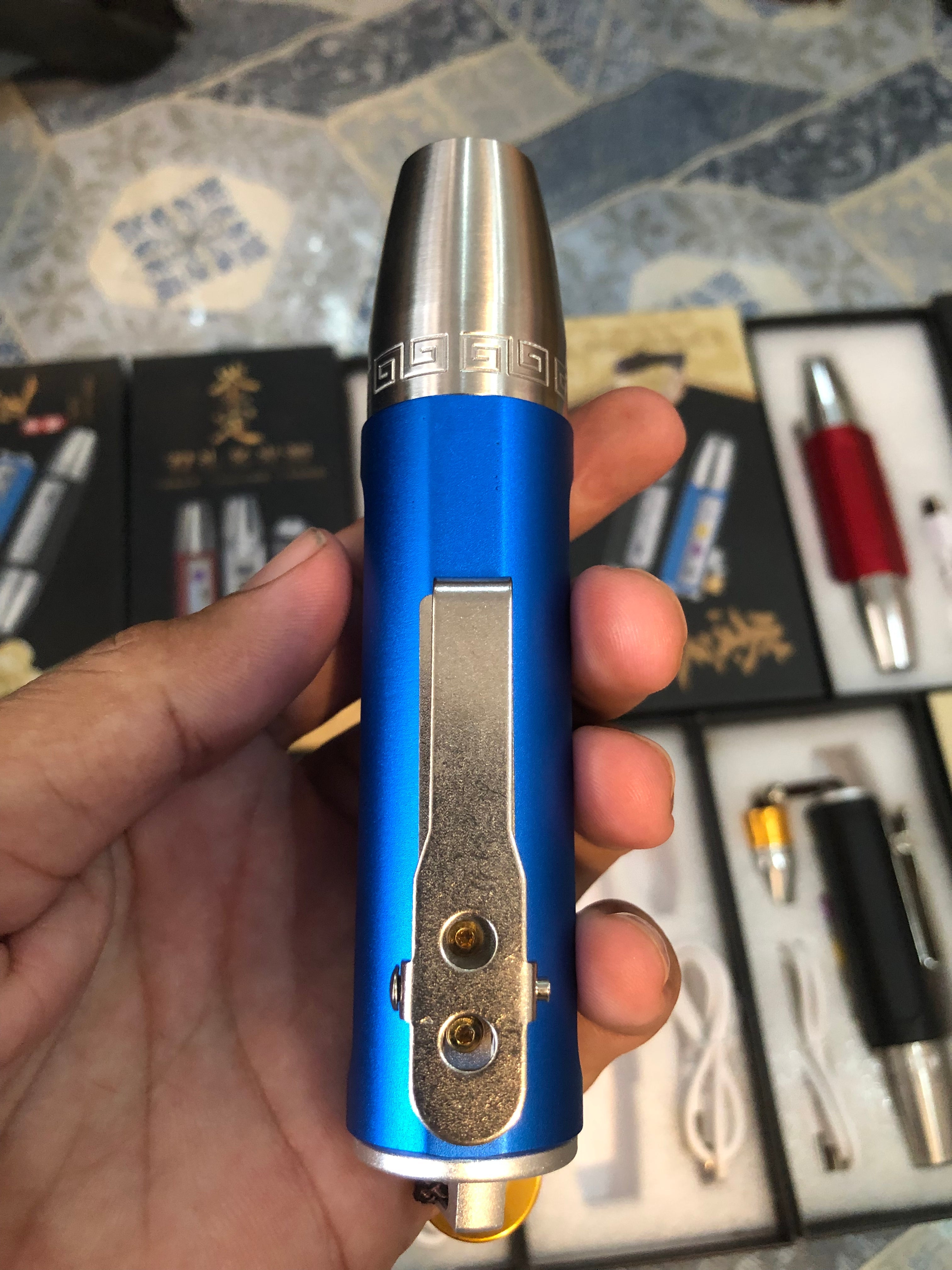 Professional 3-in-1 Rechargeable UV Light for Jade Gemstone Identification