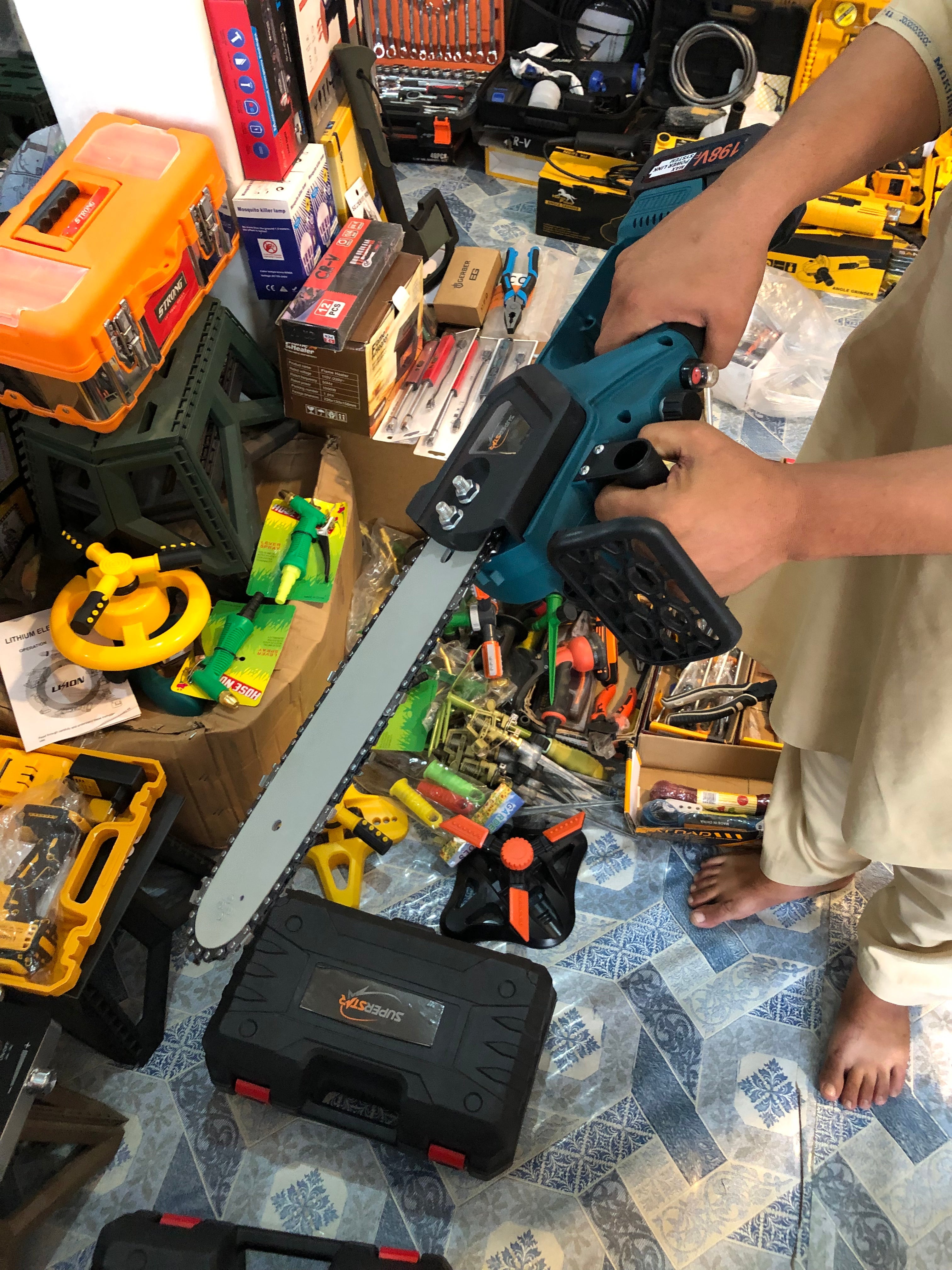 Rechargeable 298v 12inch chainsaw with double battery